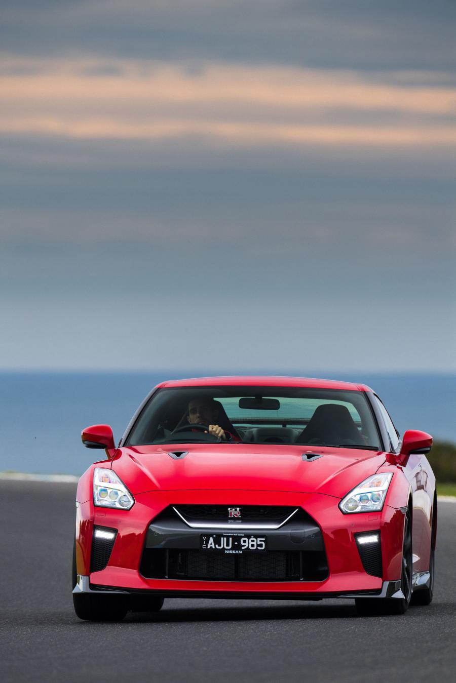  Nissan GT-R Track Edition 2016 года  (AU) (фото 11 из 13)